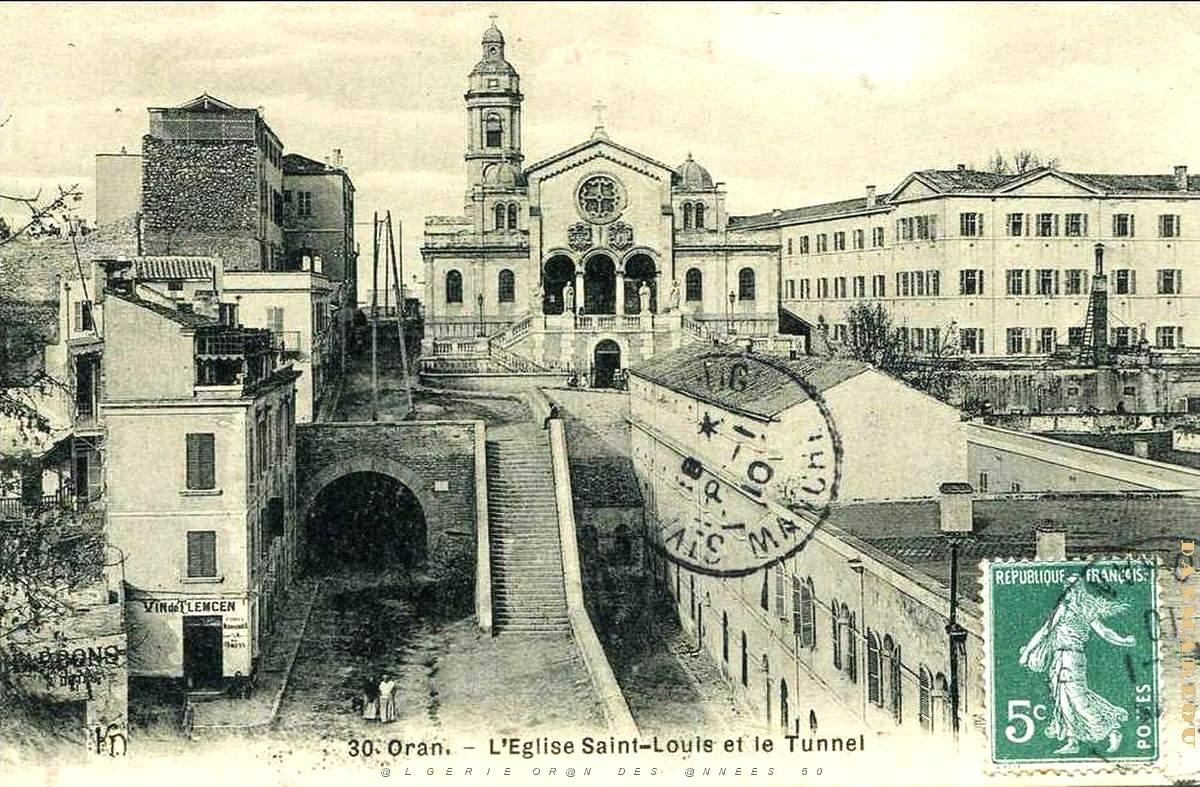 MB h- 035- eglise St-Louis et place de la perle.jpg